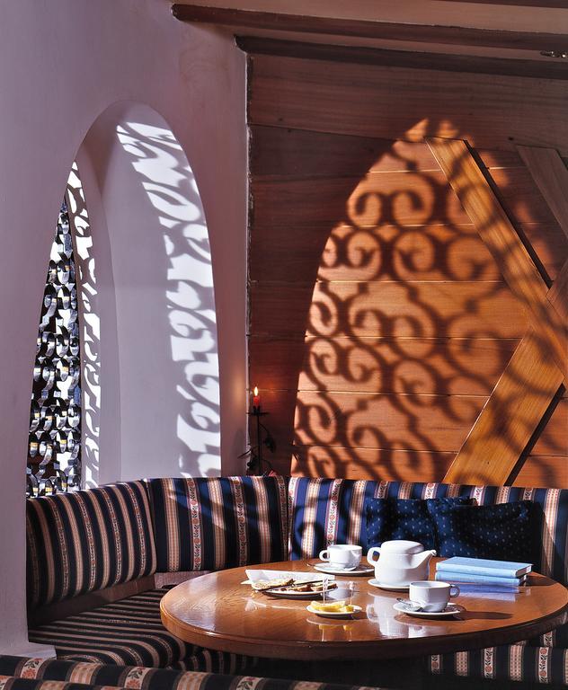 Hotel Miramonti Corvara Restaurante foto