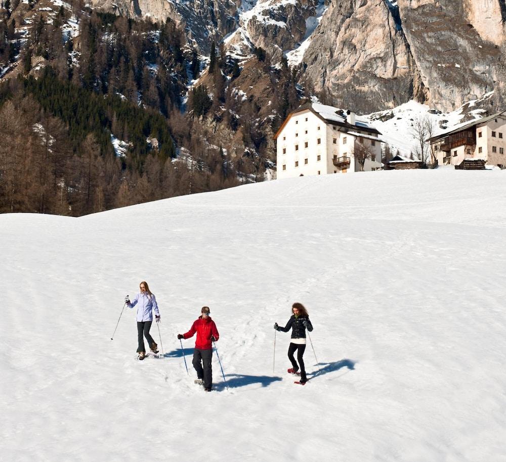 Hotel Miramonti Corvara Exterior foto